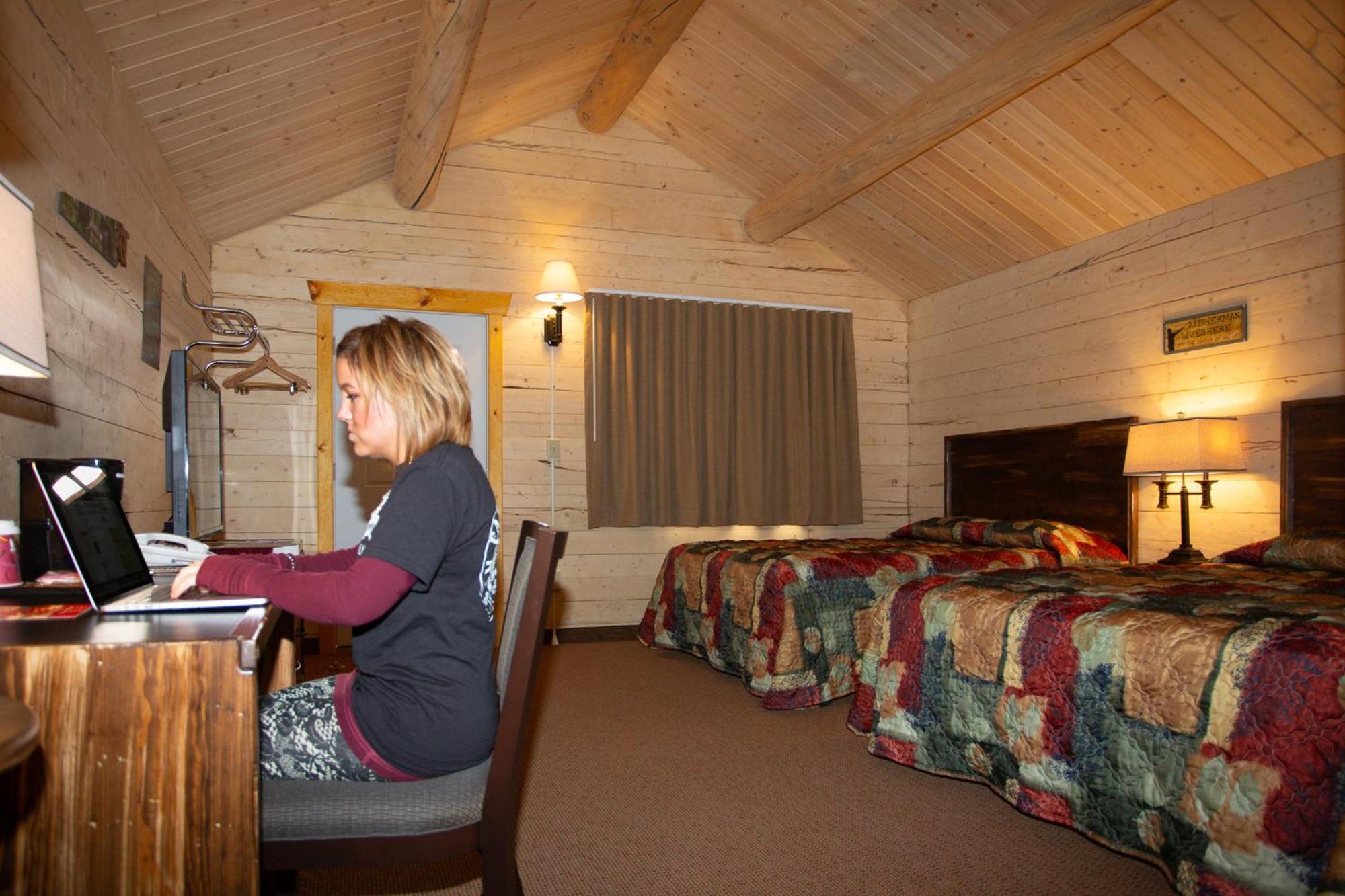Young'S Motel Tok Buitenkant foto